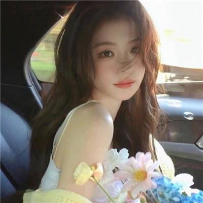 与鹦鹉同住